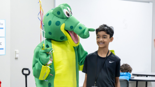  picture of Savan and school mascot